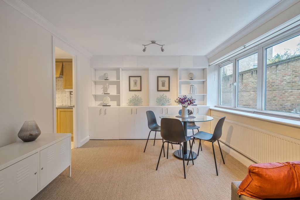 Property photo 3 of 23