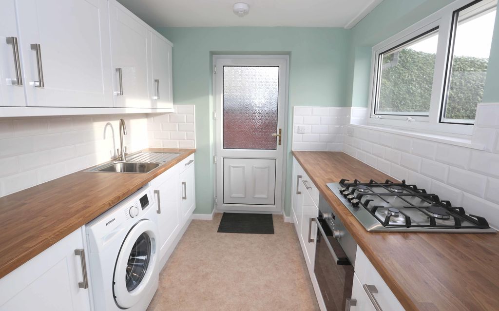 Property photo 3 of 7 Picture 3