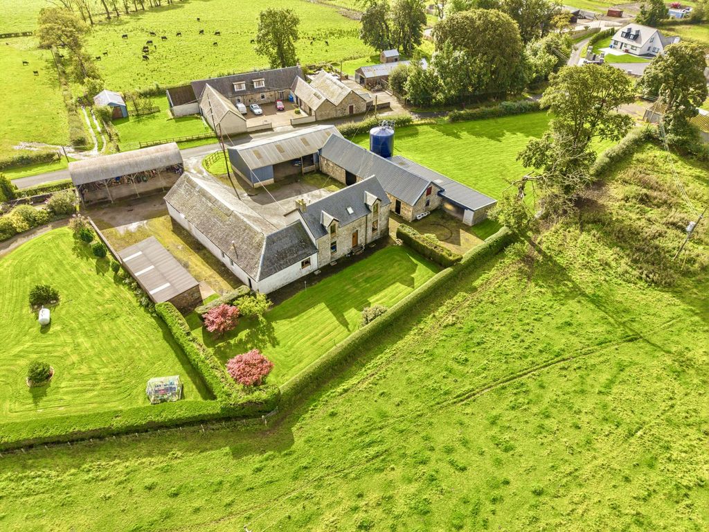 Property photo 2 of 14 Farmhouse & Paddock