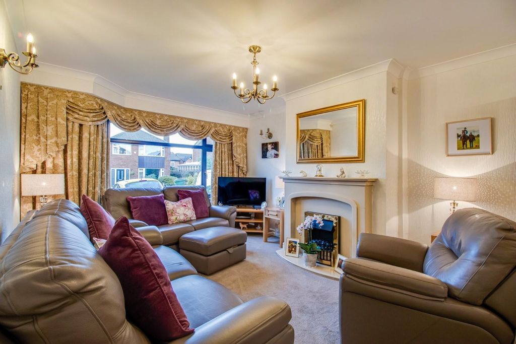 Property photo 3 of 13 Living Room