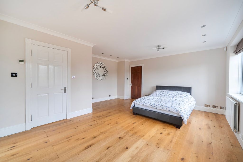 Additional image 13 of 6 bed detached house for saleChurch Road, Westoning MK45