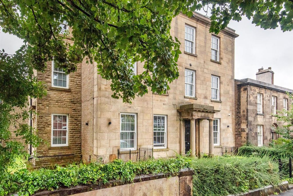 Property photo 1 of 11 Front External