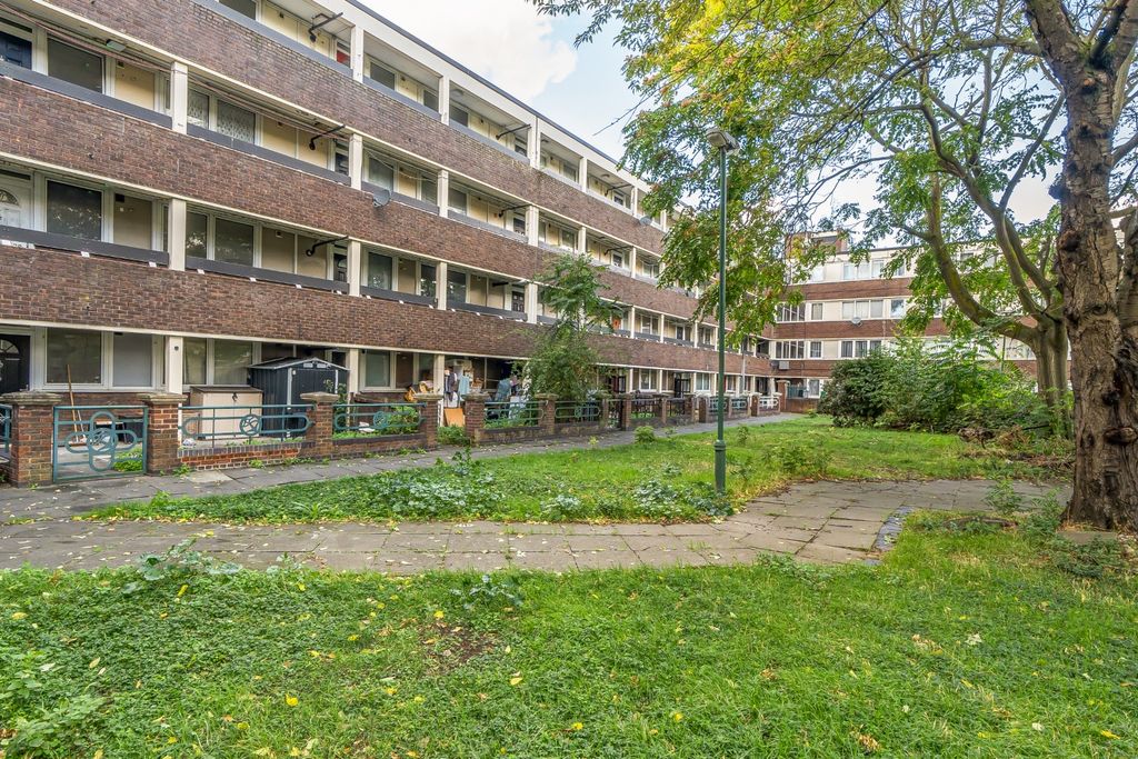 Property photo 1 of 7 5557611