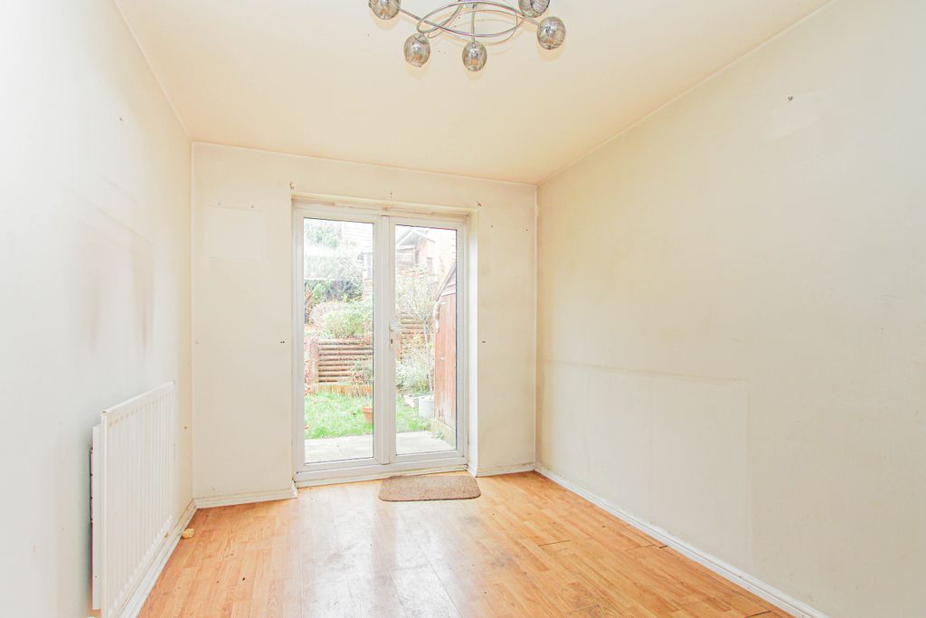 Property photo 3 of 13 Dining Room