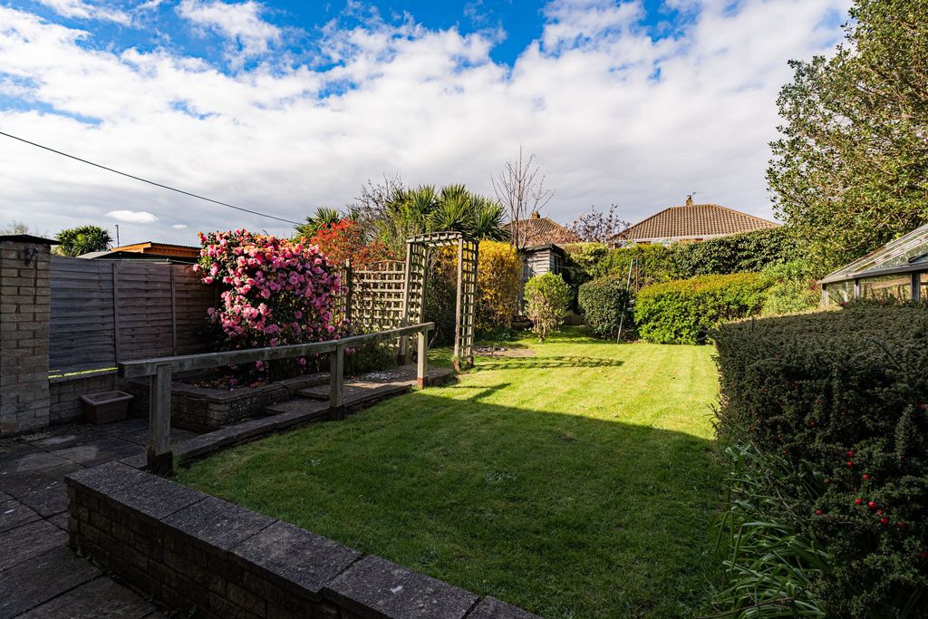 Property photo 2 of 24