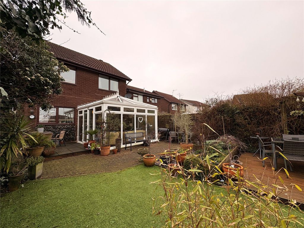 Property photo 2 of 27 Picture No. 05