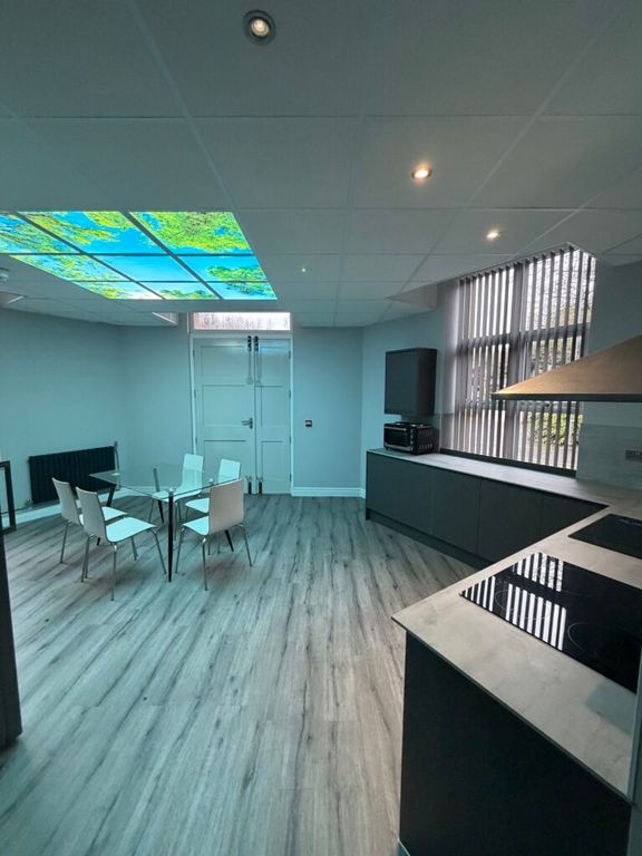 Property photo 1 of 3