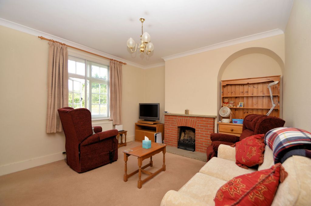 Property photo 2 of 12 Picture No. 24