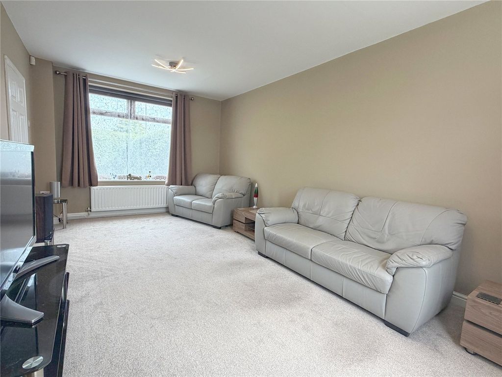 Property photo 2 of 16 Picture No. 02