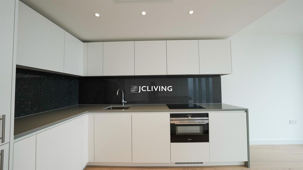 Property photo 3 of 21 Img_8302.Jpg