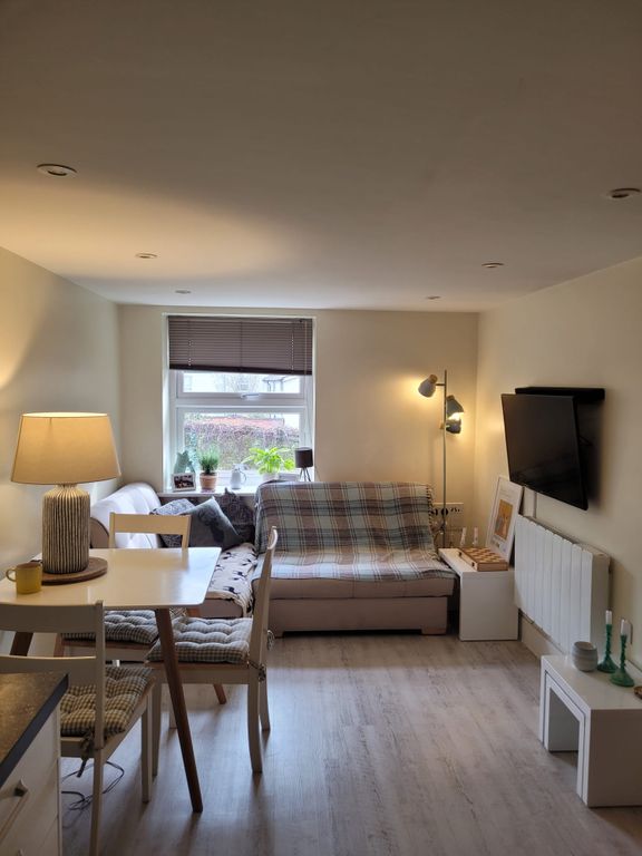 Property photo 1 of 28