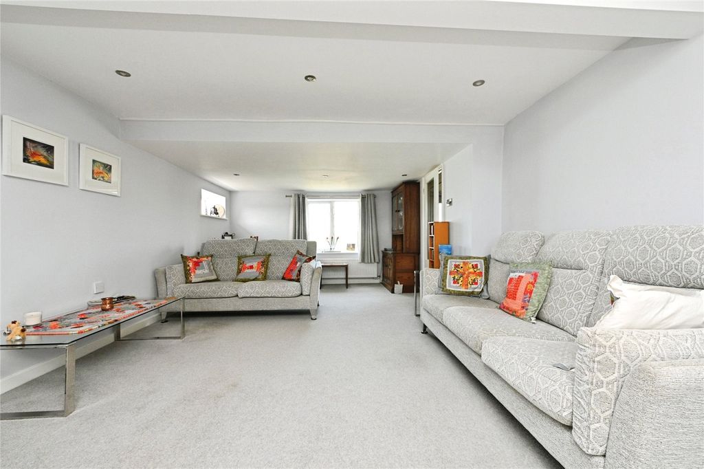 Property photo 2 of 26 Picture No. 22