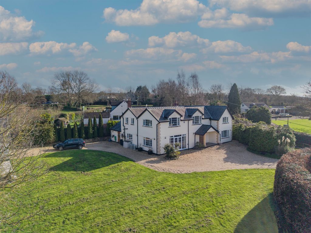 Property photo 1 of 33