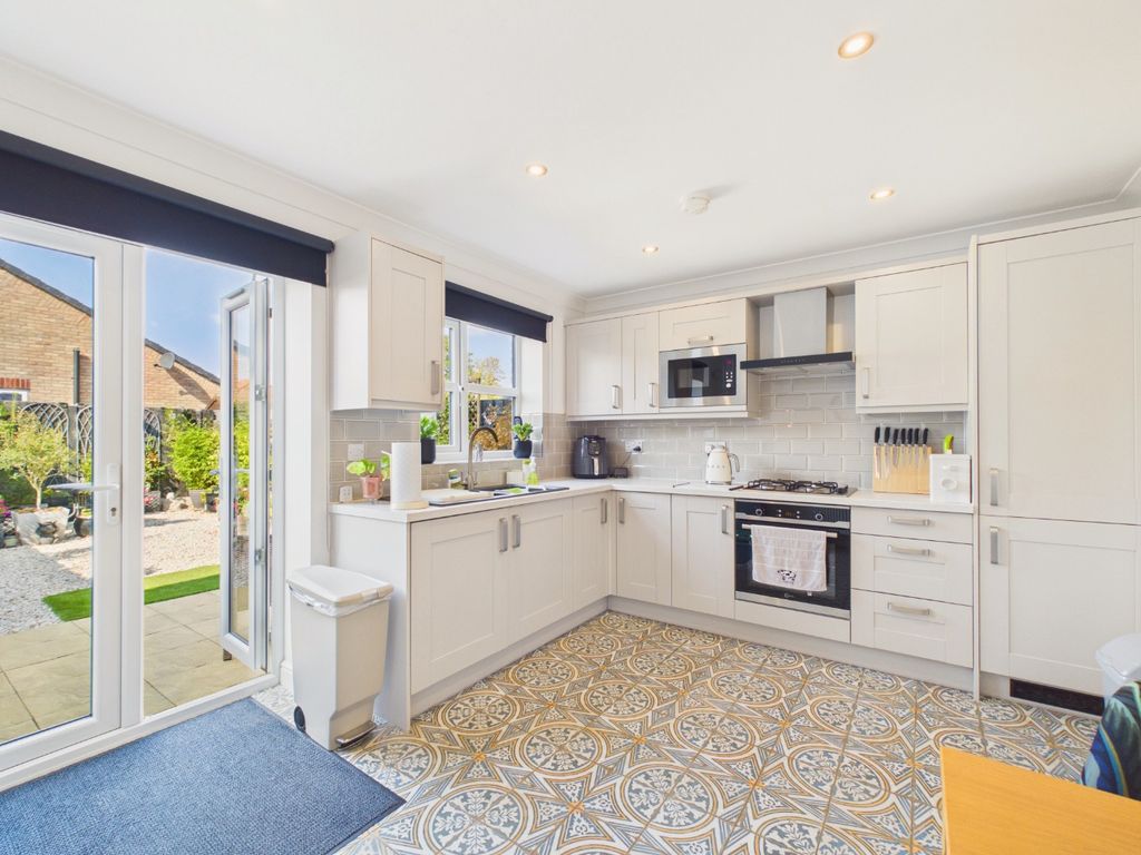 Property photo 2 of 21 5379275
