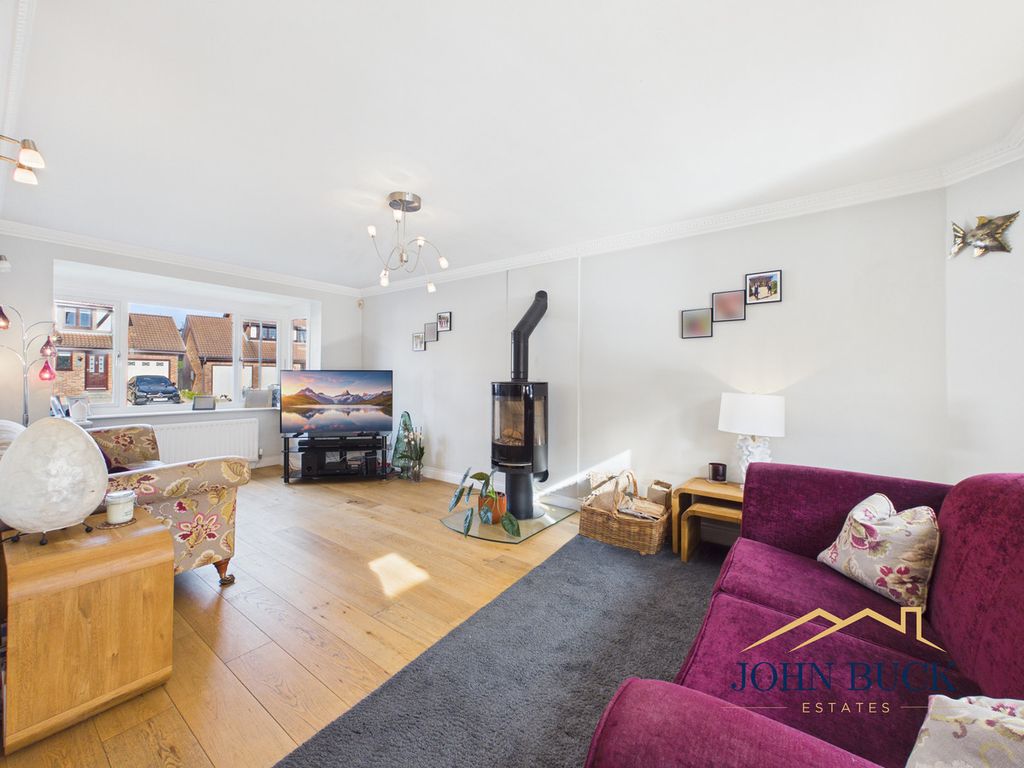 Property photo 2 of 25