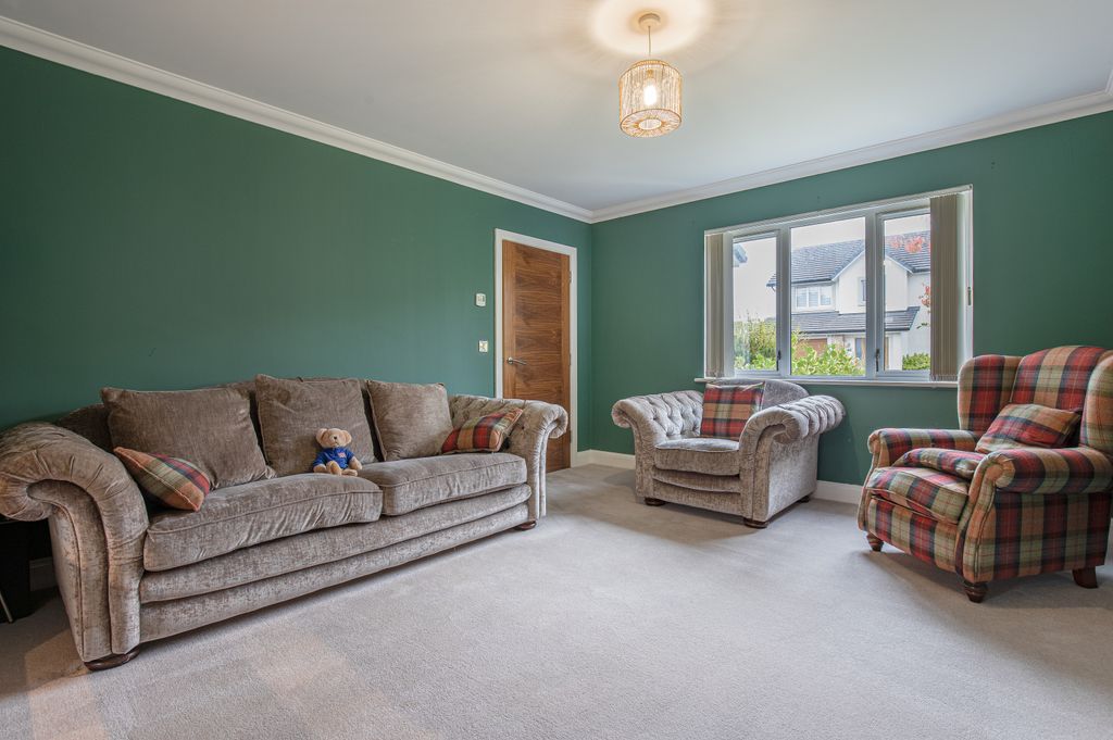 Property photo 3 of 24