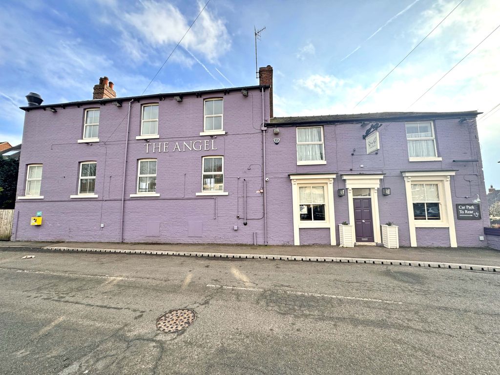Property photo 1 of 13