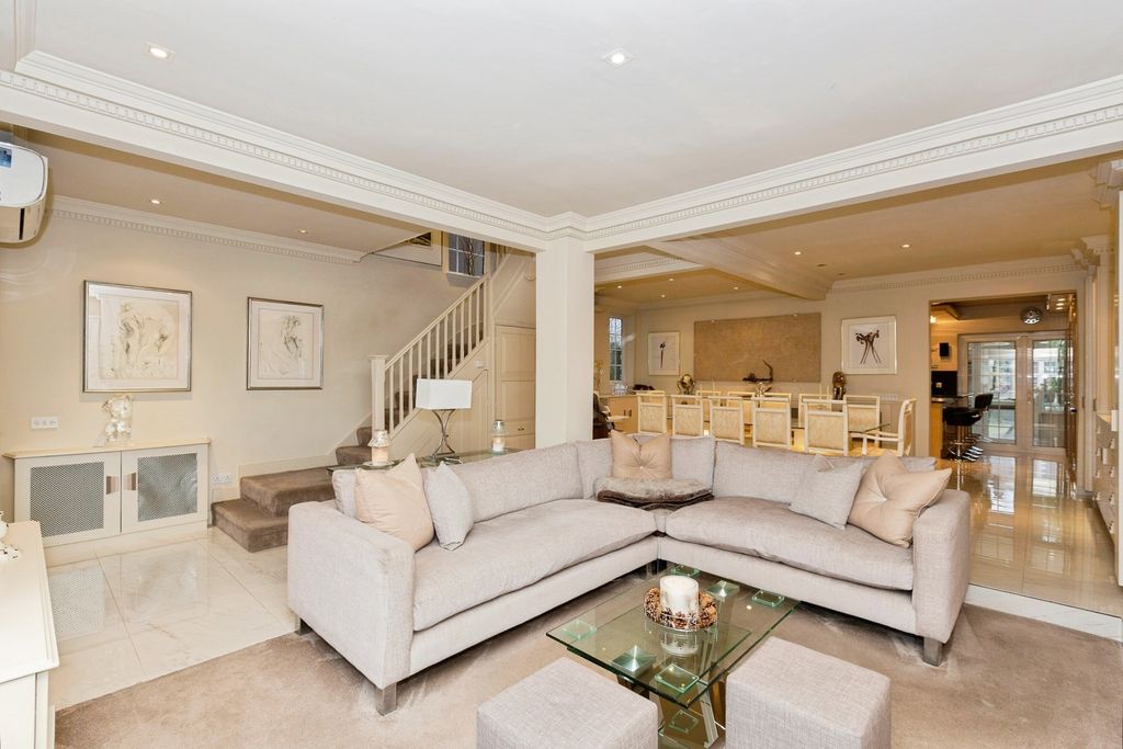 Property photo 3 of 33 Pbox-Img.Jpg