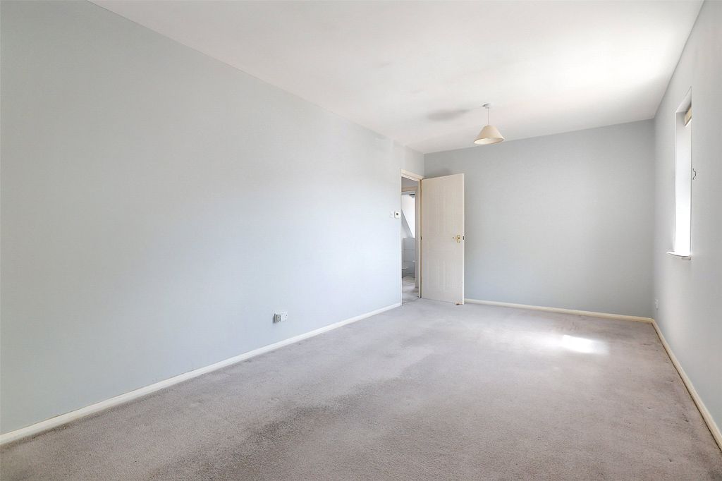 Property photo 3 of 11 Picture No. 06