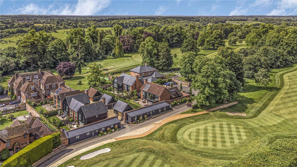 Property photo 3 of 21 Arial