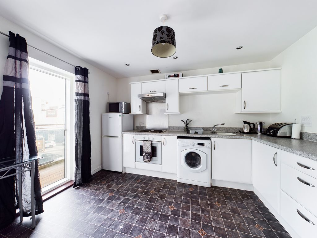 Property photo 3 of 9