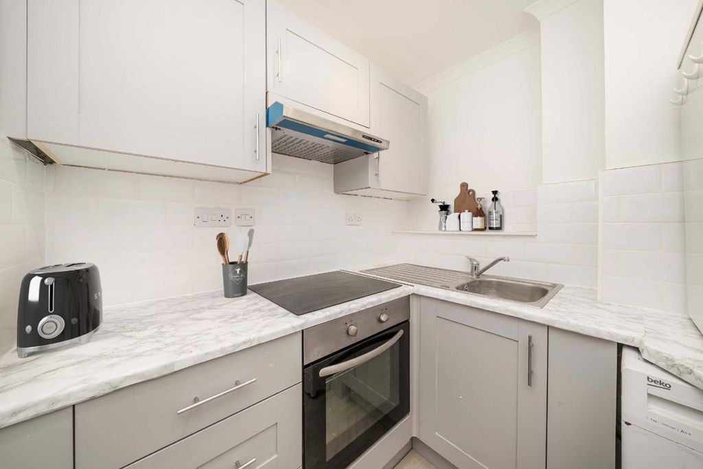 Property photo 2 of 4