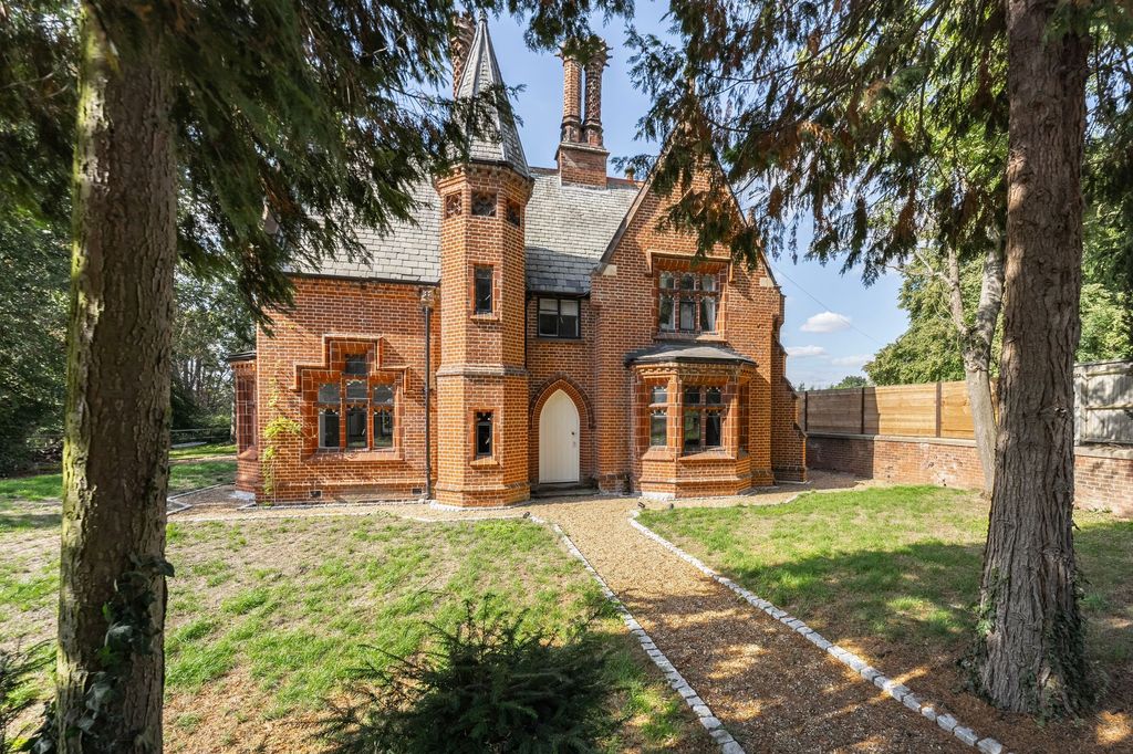 Property photo 1 of 22