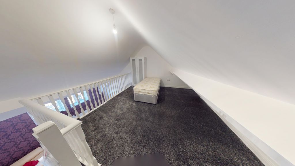 Property photo 3 of 7 Barry-Street-01052026_173533