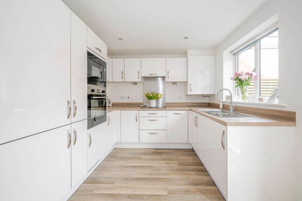 Property photo 3 of 23 Photo 11