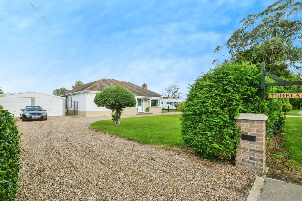 Property photo 1 of 31