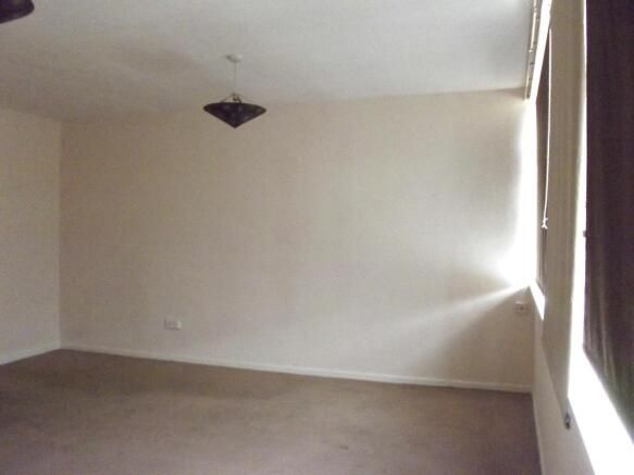 Property photo 3 of 4