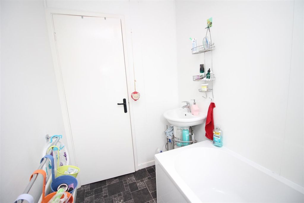 Property photo 3 of 12 5Uoitxc540Gigo8Orz3-Tg.Jpg