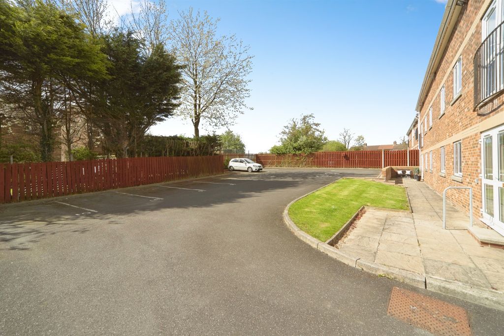 Additional image 9 of 3 bed flat for saleOwlcotes Road, Pudsey LS28