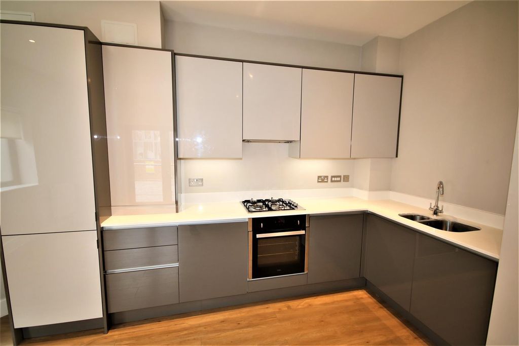 Property photo 2 of 18 Kitchen A.Jpg