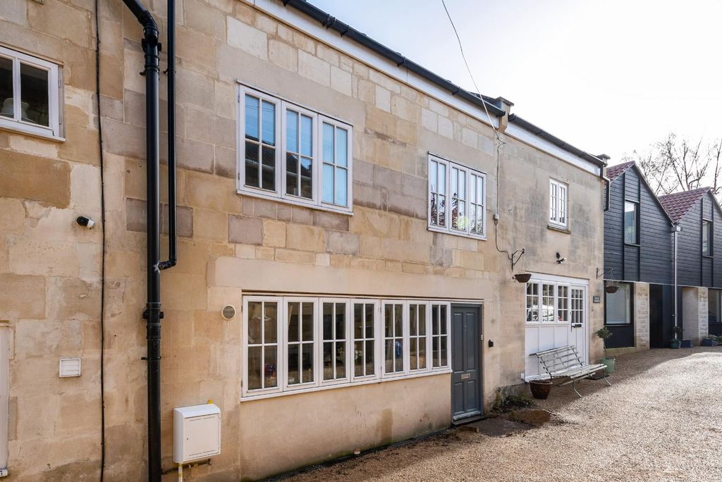 Property photo 1 of 11 2 Lambridge Buildings Mews, Bath, Ba1 6Qy-3.Jpg