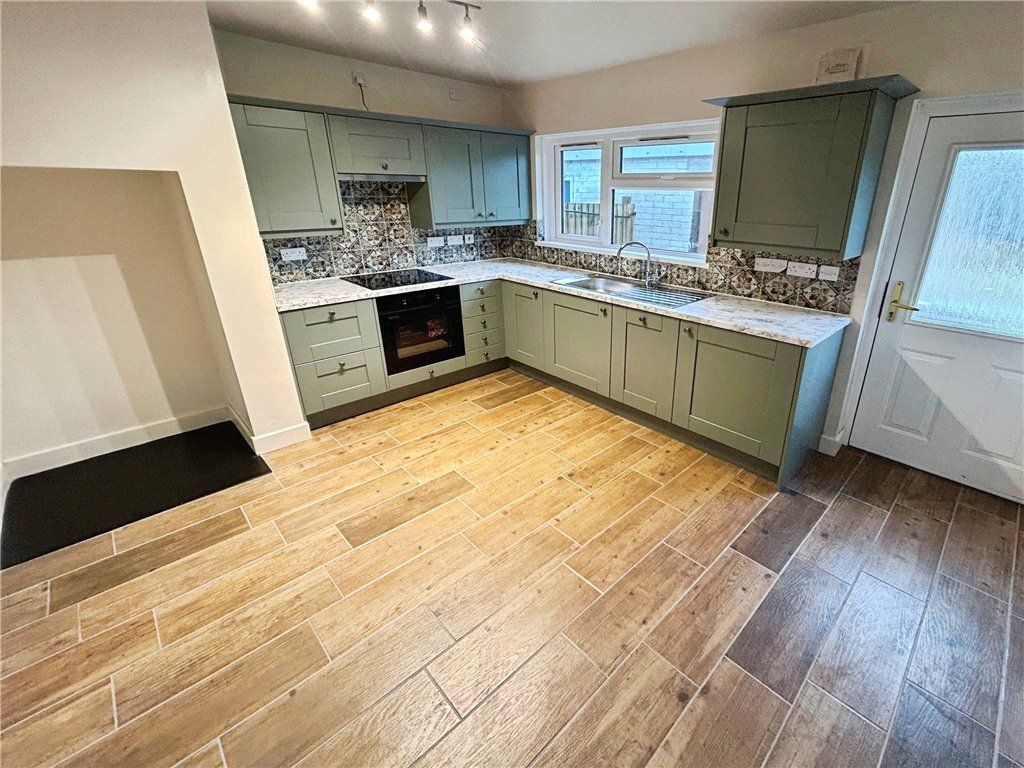 Property photo 2 of 9 Picture No. 12