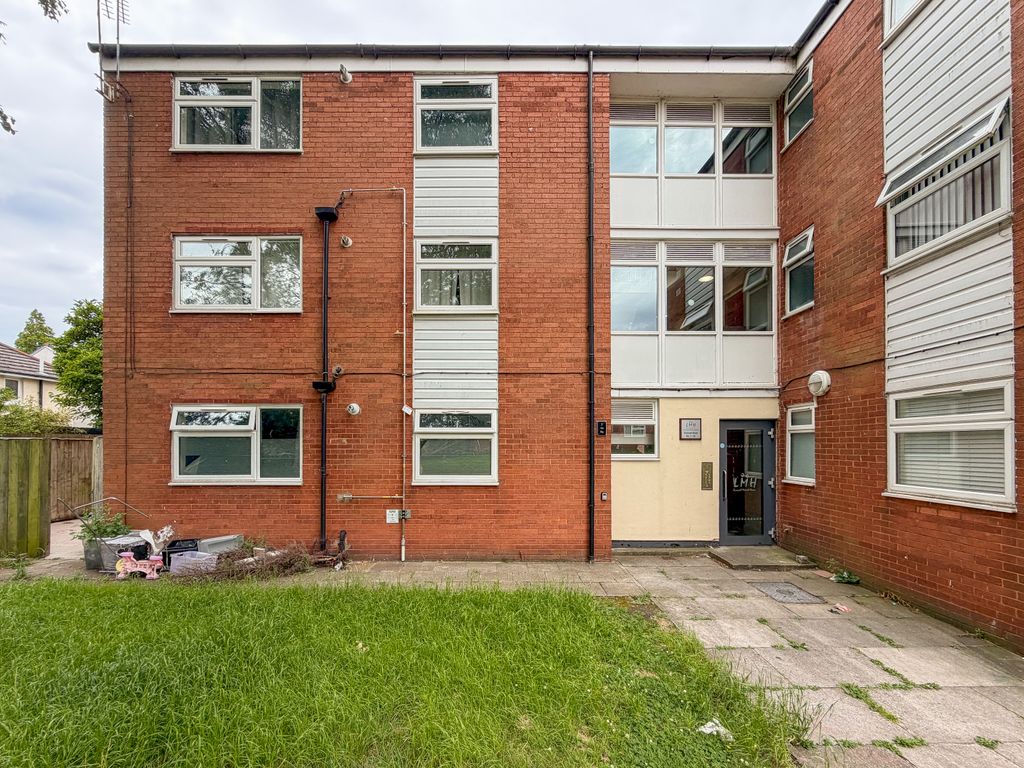 Property photo 1 of 35