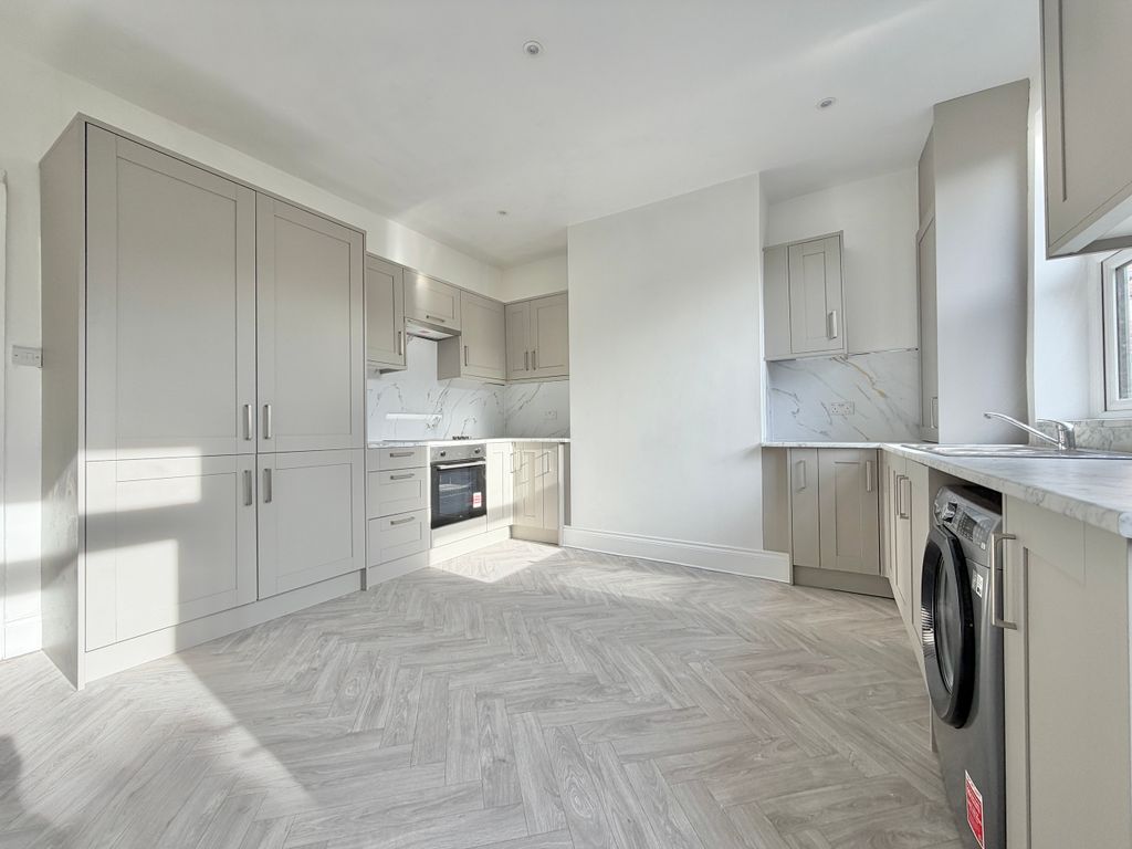 Property photo 2 of 12 Img_5200