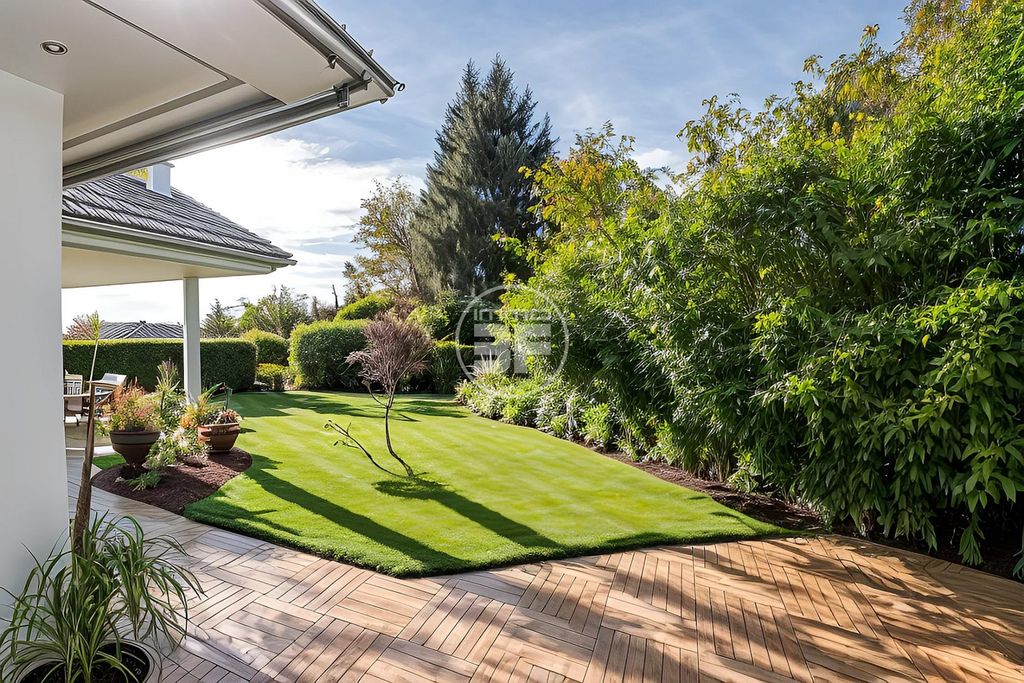 Property photo 2 of 65