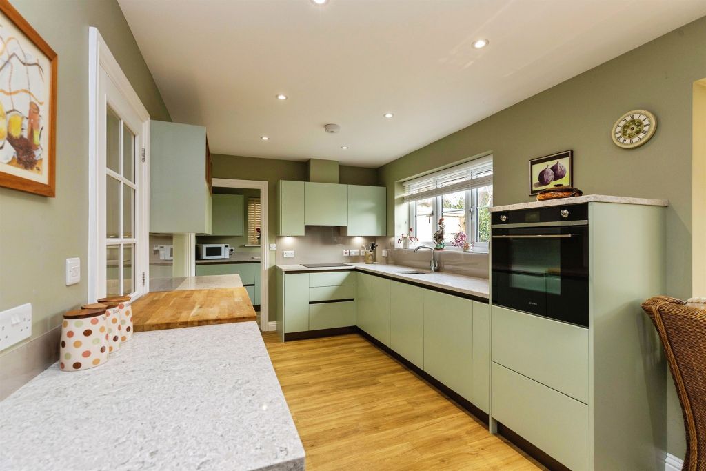 Property photo 3 of 22