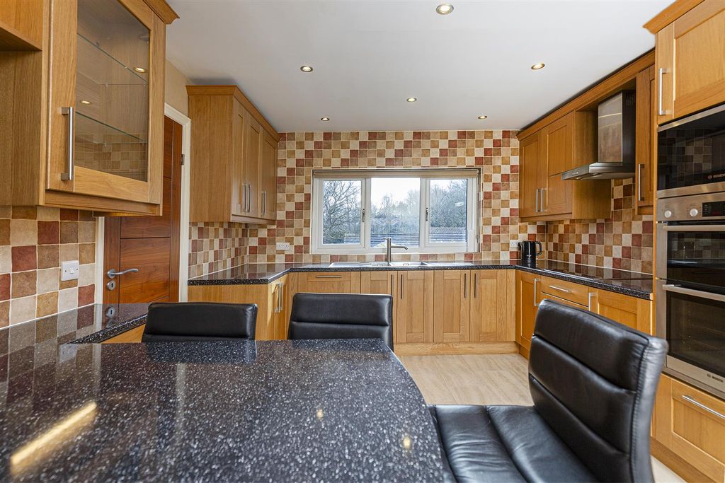 Property photo 2 of 56 Breakfast Kitchen