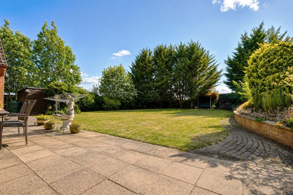 Property photo 3 of 20