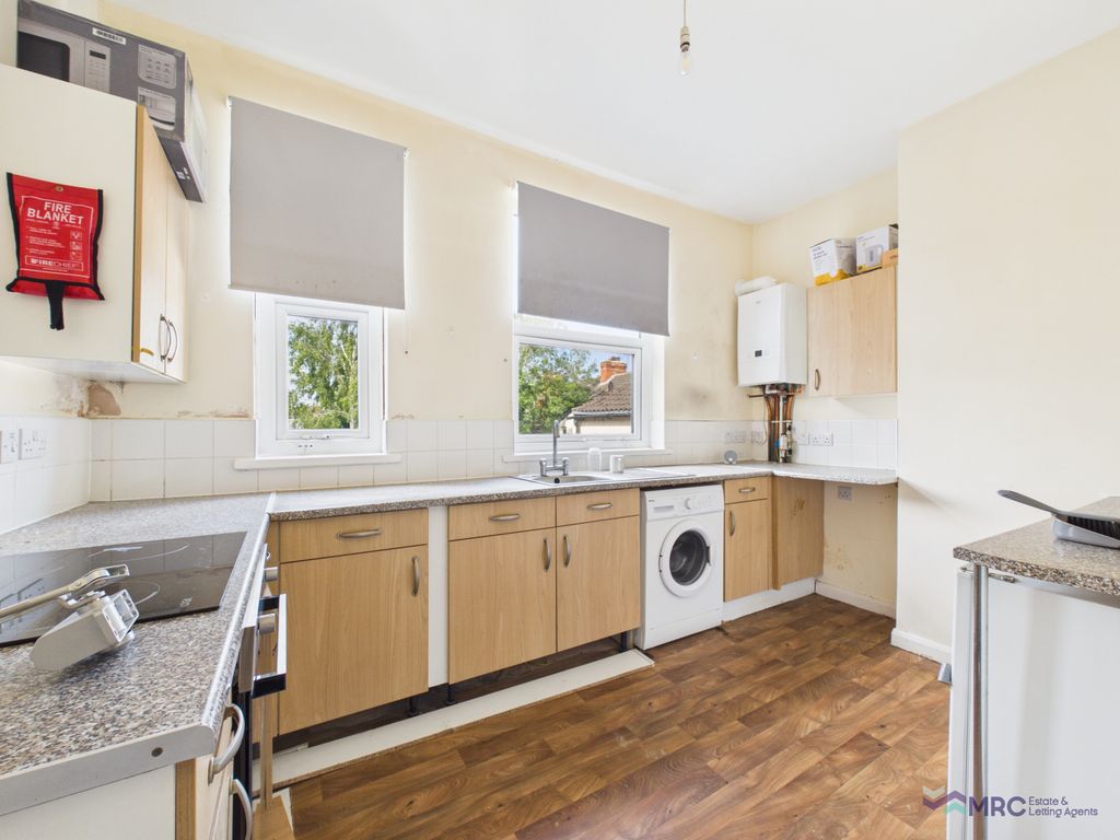 Property photo 3 of 12 Cam04739G0-Pr0294-Still008