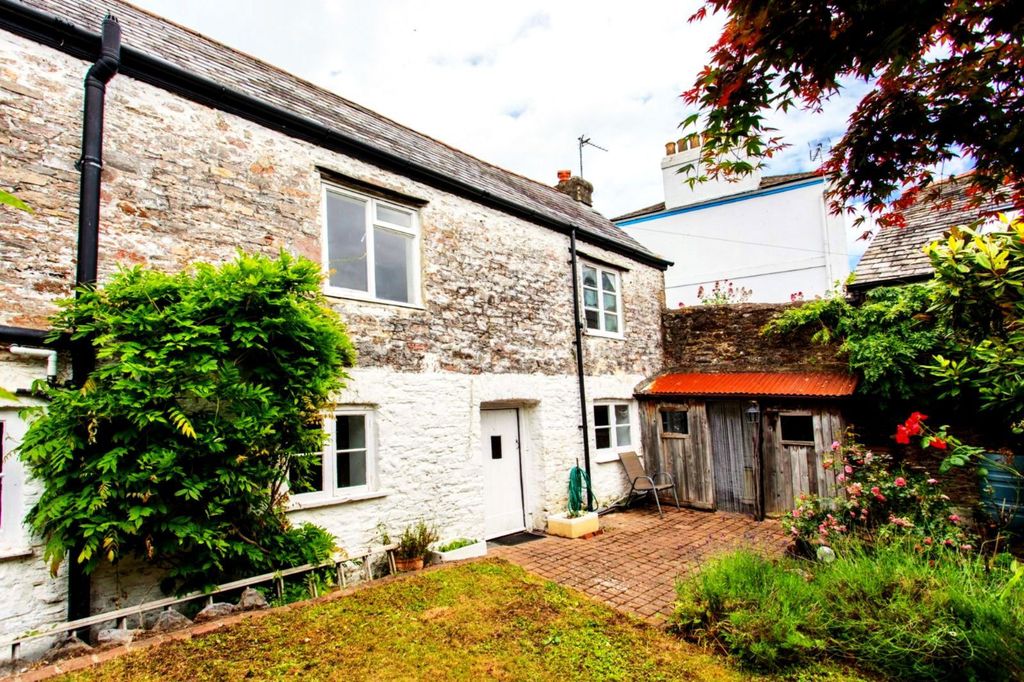 Property photo 1 of 22