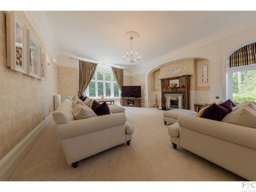 Property photo 3 of 46