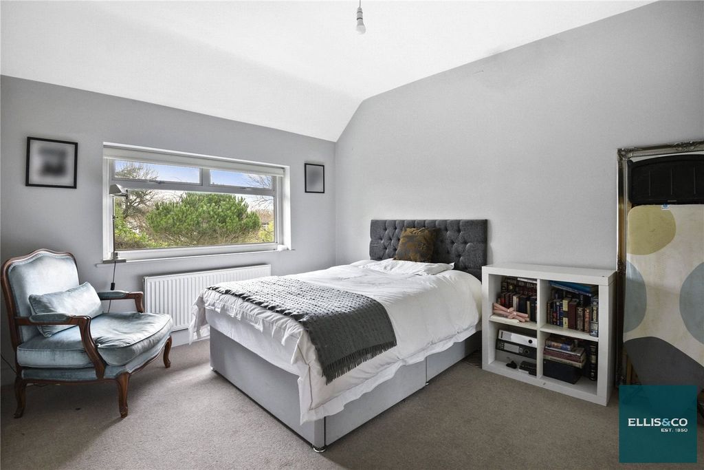 Property photo 2 of 15 Picture No. 38