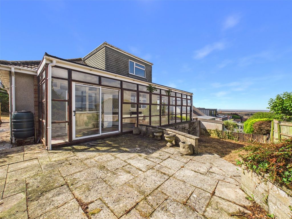 Property photo 2 of 38 Picture No. 02