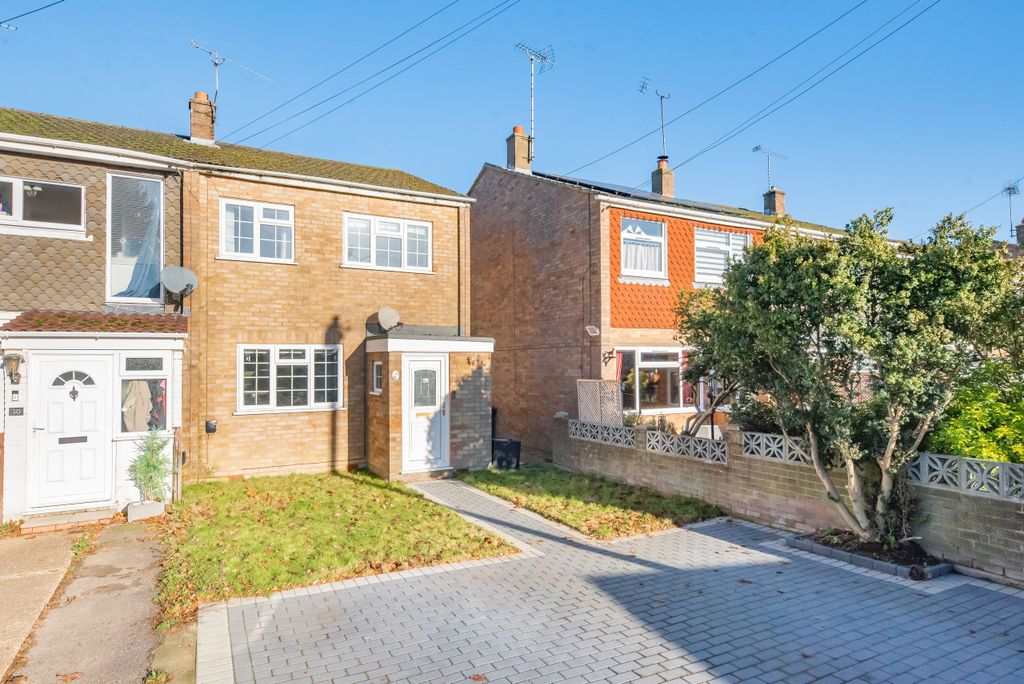 Property photo 1 of 13 Front