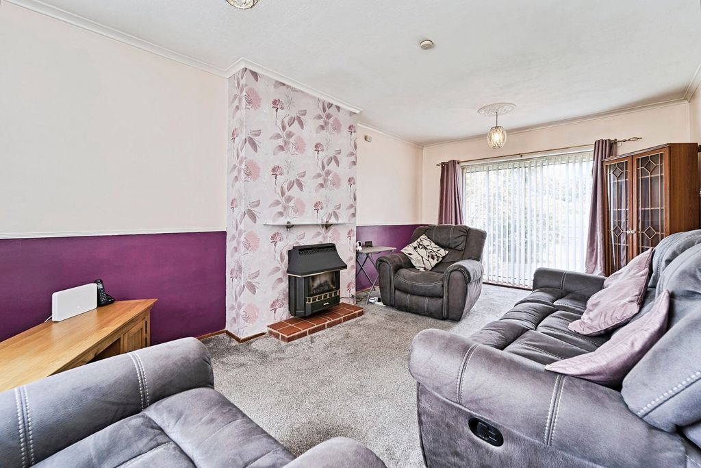 Property photo 2 of 17 Photo