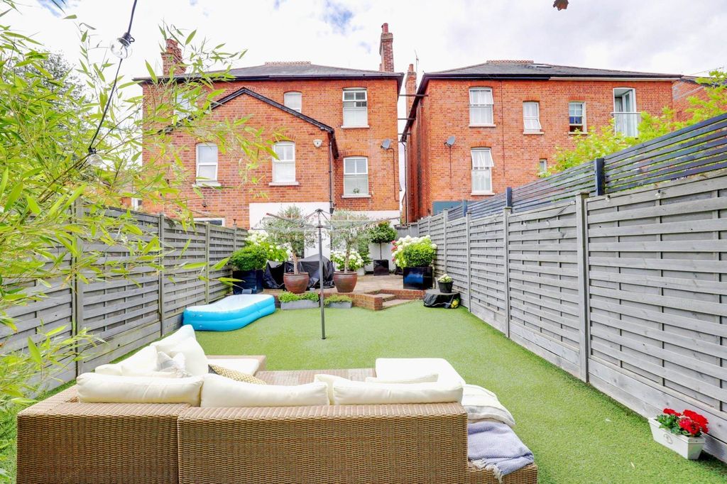 Property photo 2 of 16